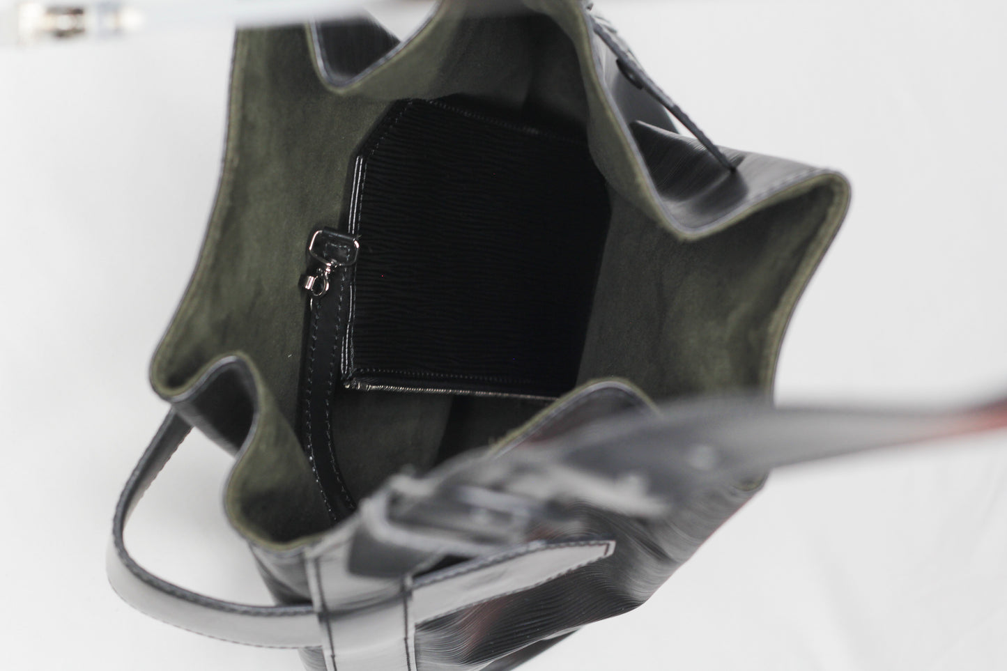 Louis Vuitton Sac d'Epaule Bucket Bag PM Black Leather
