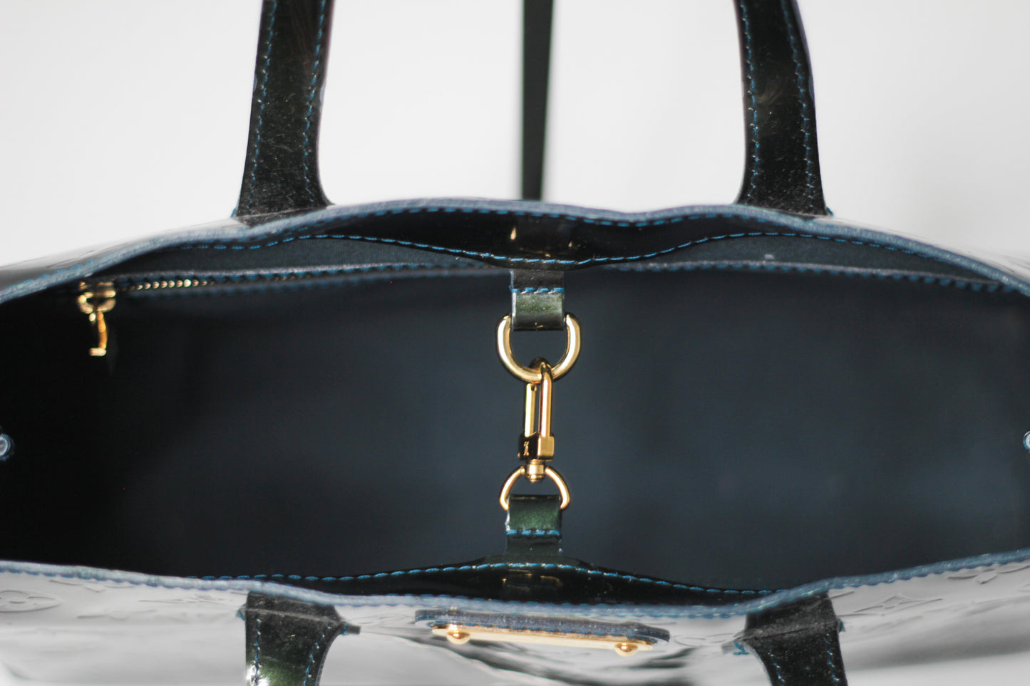 Louis Vuitton Vernis Wilshire PM Leather Green Handbag Top HandleBag