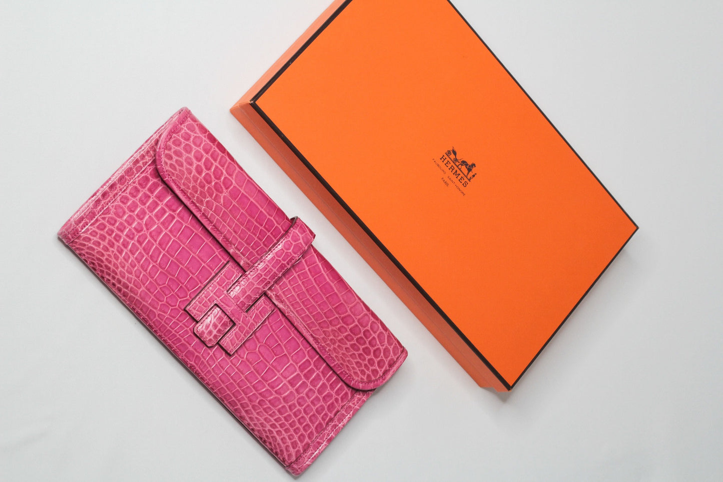 Hermes Shiny Rose Tyrien Nilo Crocodile Jige Elan H Clutch Bag Crocodile Rare