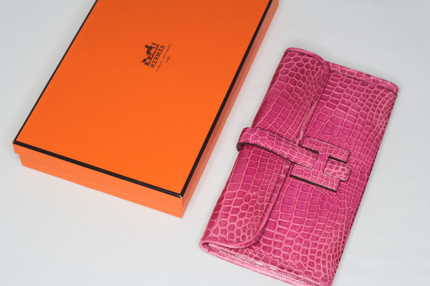 Hermes Shiny Rose Tyrien Nilo Crocodile Jige Elan H Clutch Bag Crocodile Rare